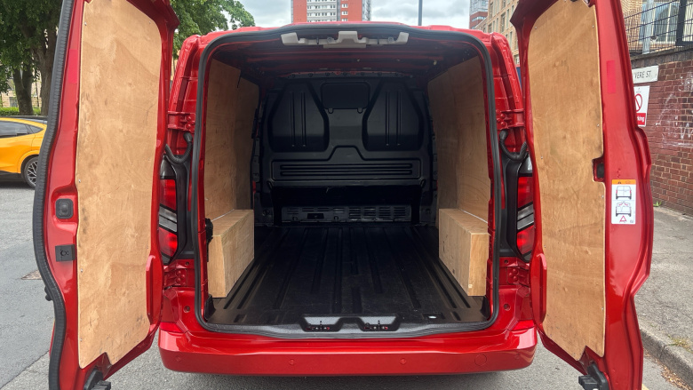 Ford Transit Custom 320 L1 Diesel Fwd 2.0 EcoBlue 136ps H1 Van Limited